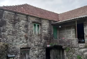 Santiago de Covelo 2000&nbsp;m² 