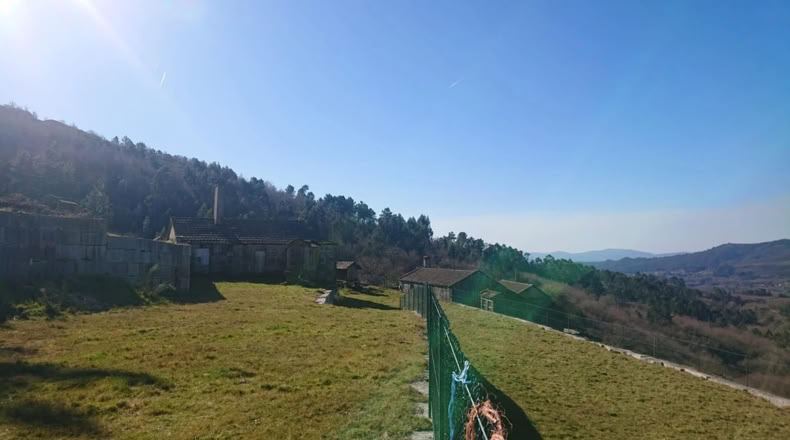 Pontevedra - Santiago de Covelo - 2000m2