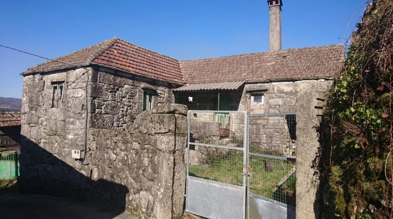 Pontevedra - Santiago de Covelo - 2000m2