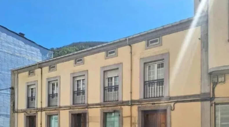 Lugo - A Pontenova - 442m2