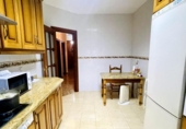 Отдельно стоящий дом с участком на продажу в городе Antequera Фото
