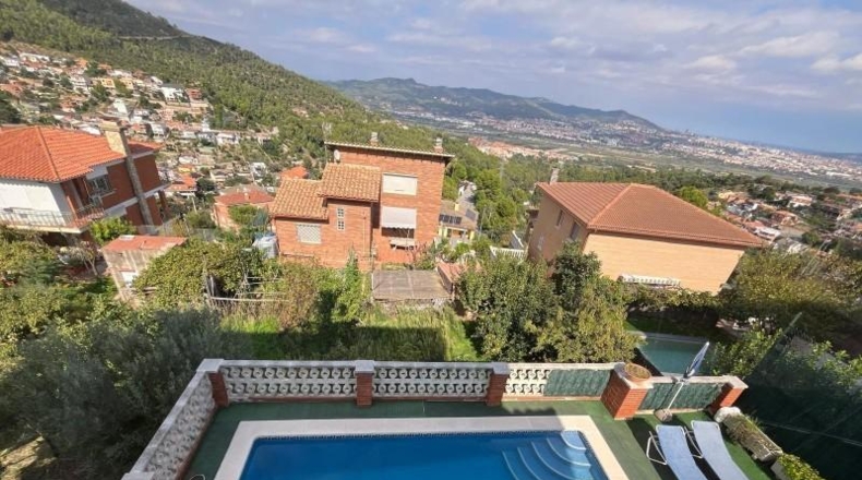 Barcelona - Santa Coloma de Cervelló - 595m2