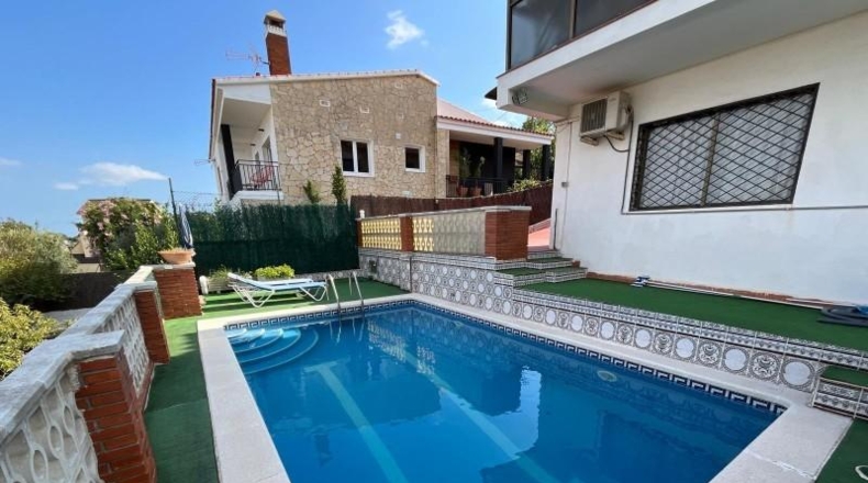 Barcelona - Santa Coloma de Cervelló - 595m2