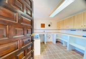 Chalet independiente con terreno en venta en la España, Orihuela, ref: TR248121 foto