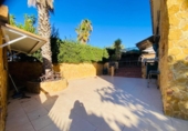 Chalet independiente con terreno en venta en la España, Orihuela, ref: TR248121 foto