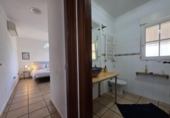 Chalet independiente con terreno en venta en la España, Orihuela, ref: TR248121 foto