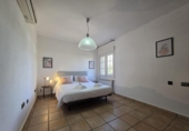 Chalet independiente con terreno en venta en la España, Orihuela, ref: TR248121 foto
