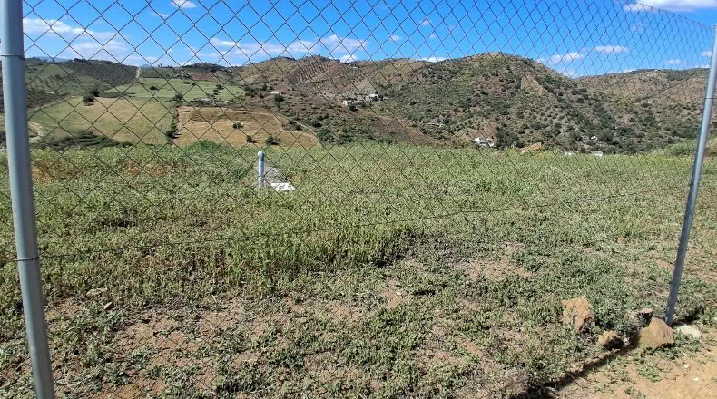 Málaga - Pizarra - 12200m2