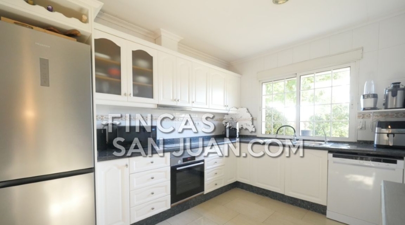 Alicante - Сан-Висенте-дель-Распейг - 860m2