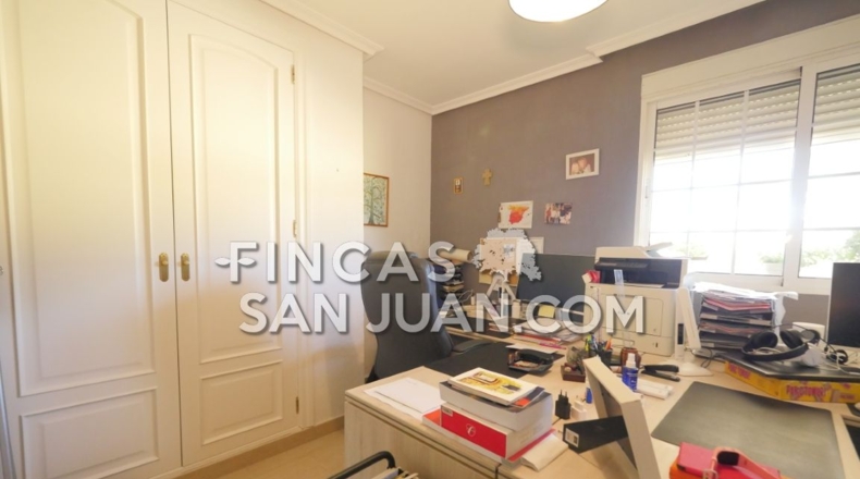 Alicante - Сан-Висенте-дель-Распейг - 860m2
