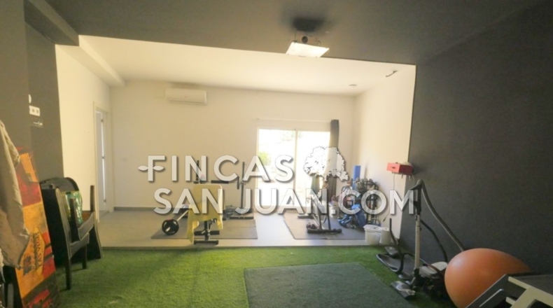 Alicante - Сан-Висенте-дель-Распейг - 860m2