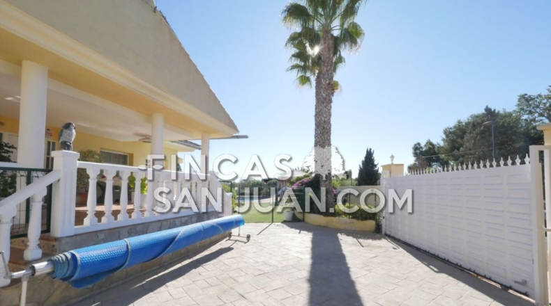 Alicante - Сан-Висенте-дель-Распейг - 860m2