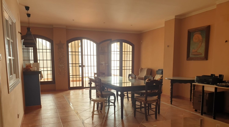 Sevilla - Utrera - 3000m2