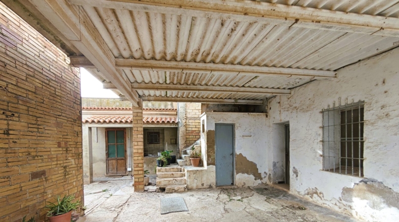 Таррагона - l'Aldea - 7494m2