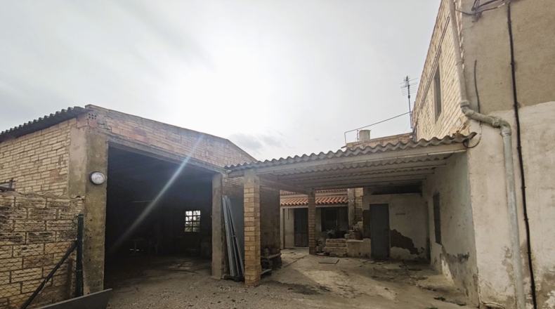 Таррагона - l'Aldea - 7494m2