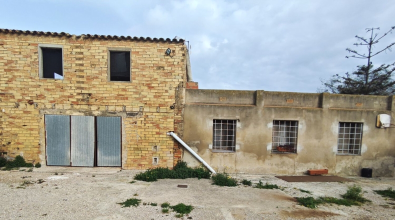 Таррагона - l'Aldea - 7494m2