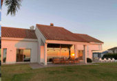 Villa con terreno en venta en Manilva ref: TR393984 foto