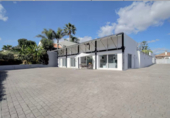 Villa con terreno en venta en Manilva ref: TR393984 foto