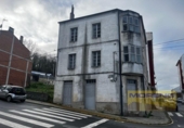 Загородный дом с участком на продажу в городе Vilar de Sarria Фото