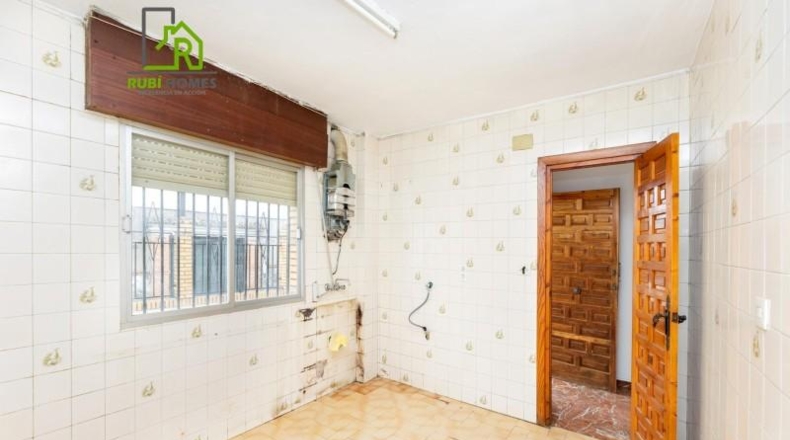 Granada - Huétor Vega - 661m2