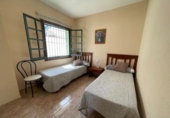 Chalet independiente con terreno en venta en la España, Elche, ref: TR407009 foto