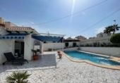 Chalet independiente con terreno en venta en la España, Elche, ref: TR407009 foto