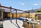 Chalet independiente con terreno en venta en la España, Torrevieja, ref: TR407017 foto