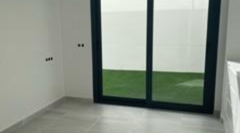 Alicante - San Miguel de Salinas - 264m2