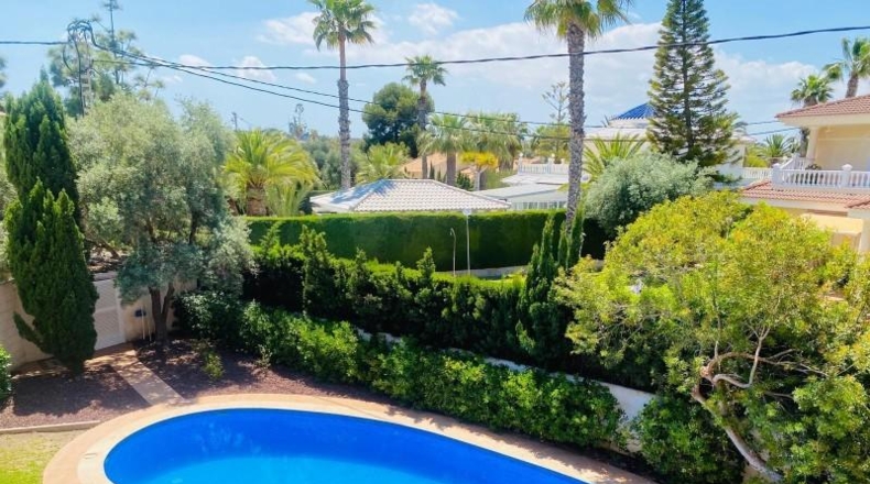 Alicante - Dehesa de Campoamor - 800m2