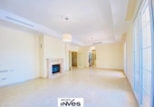 Chalet independiente con terreno en venta en la España, Orihuela, ref: TR163503 foto