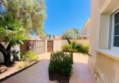 Chalet independiente con terreno en venta en la España, Orihuela, ref: TR163503 foto