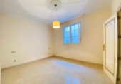 Chalet independiente con terreno en venta en la España, Orihuela, ref: TR163503 foto