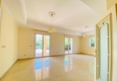 Chalet independiente con terreno en venta en la España, Orihuela, ref: TR163503 foto