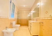 Chalet independiente con terreno en venta en la España, Orihuela, ref: TR163503 foto