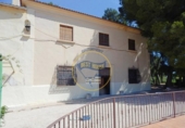 Xalet independent amb terreny en venda a la España, Agullent, ref.: TR134868 foto