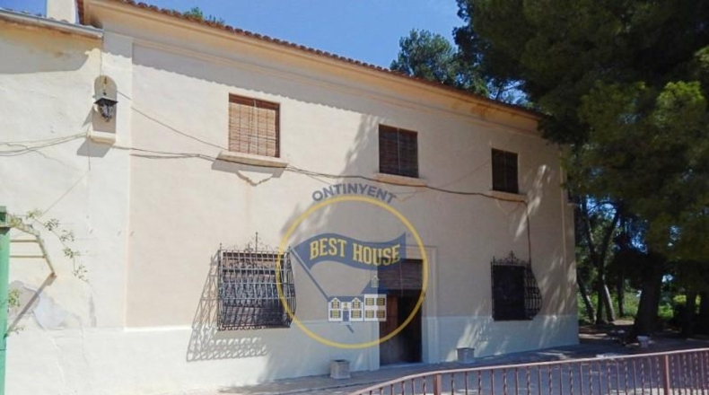 Valencia - Agullent - 9885m2