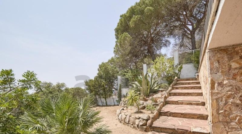 Gerona - Lloret de Mar - 1915m2