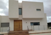 Chalet independiente con terreno en venta en la España, Madrid, ref: TR388526 foto