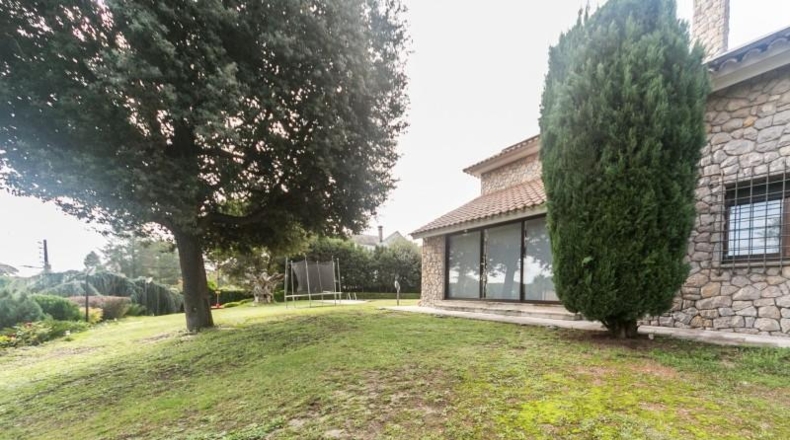 Barcelona - Pallejà - 1646m2
