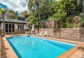 Chalet independiente con terreno en venta en la España, Pallejà, ref: TR160653 foto