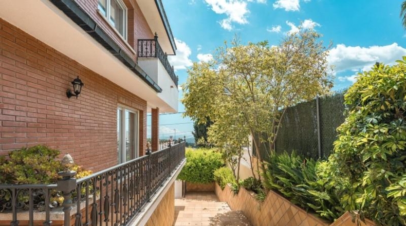 Barcelona - Pallejà - 767m2