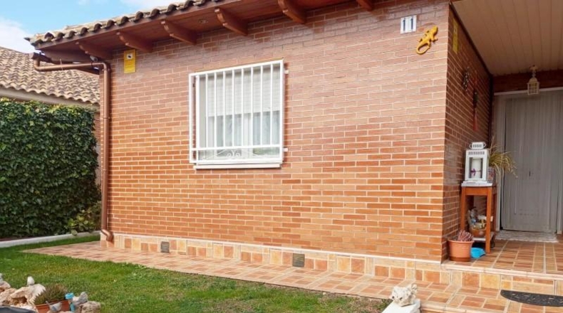 Zaragoza - Pinseque - 382m2