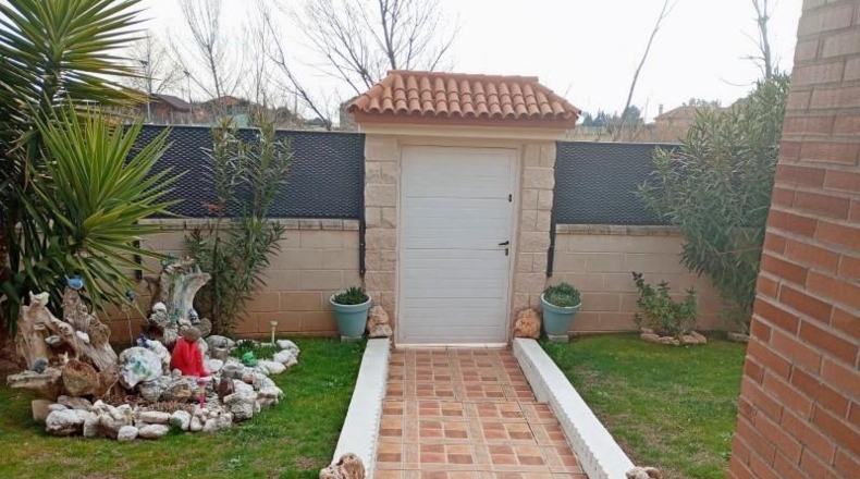 Zaragoza - Pinseque - 382m2