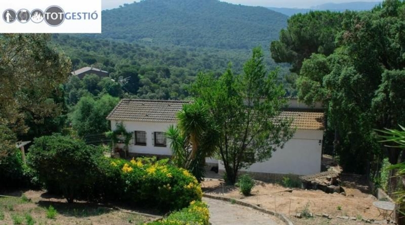 Жирона - Santa Cristina d'Aro - 1600m2