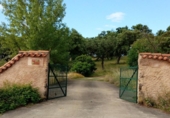 Country house with land for sale on España, Hernán-Pérez, ref: TR407258 photo