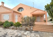 Xalet independent amb terreny en venda a la España, Vinaròs, ref.: TR179747 foto