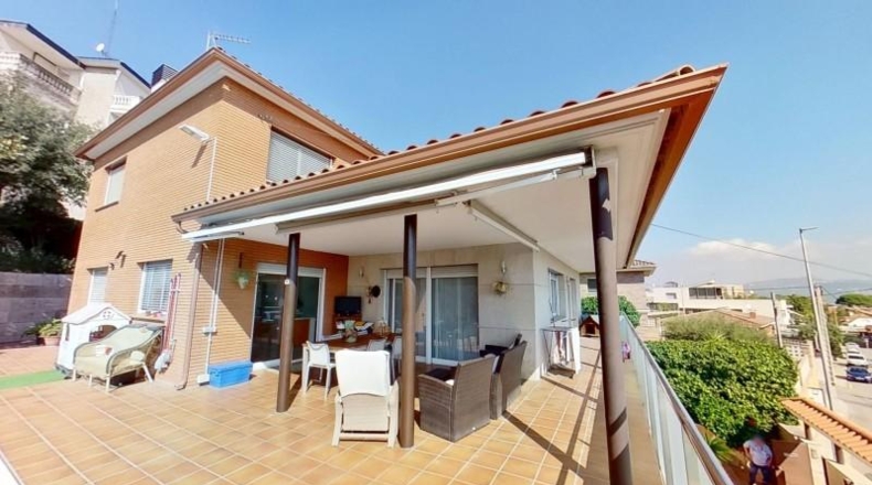 Barcelona - Sant Boi de Llobregat - 745m2