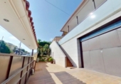 Xalet independent amb terreny en venda a la España, Sant Boi de Llobregat, ref.: TR341372 foto