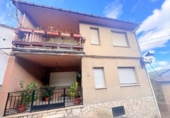 Village house for sale on España, Villafranca del Bierzo, ref: TR407441 photo