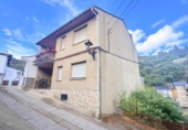 Village house for sale on España, Villafranca del Bierzo, ref: TR407441 photo